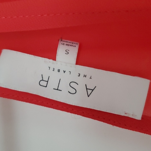 ASTR the label romper, Coral color, size Small - Picture 5 of 6